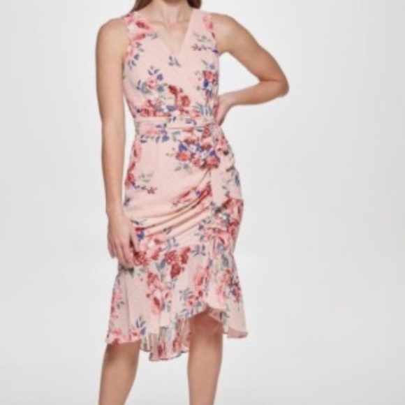 Eliza J NWT Sleeveless Floral Ruched Chiffon Faux Wrap Dress in Blush - Picture 6 of 7